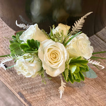 Load image into Gallery viewer, Wrist Corsage BVN