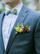 Load image into Gallery viewer, Floral Pocket Square ONW