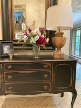 Load image into Gallery viewer, The Luxe