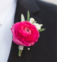 Load image into Gallery viewer, Boutonnière DHS Woco
