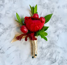 Load image into Gallery viewer, Boutonnière DHS Woco
