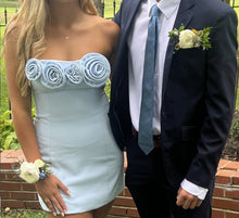 Load image into Gallery viewer, The Square Pair (Corsage &amp; Pocket Square combo) MVHS
