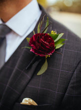 Load image into Gallery viewer, Boutonnière DHS Woco
