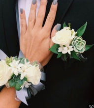 Load image into Gallery viewer, The Square Pair (Corsage &amp; Pocket Square combo) MVHS
