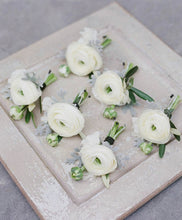 Load image into Gallery viewer, Boutonnière DHS Woco
