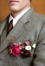 Load image into Gallery viewer, The Square Pair (Corsage &amp; Pocket Square combo) SMS Winter
