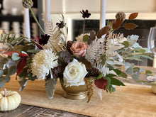Load image into Gallery viewer, Harvest Table Centerpiece - Petite
