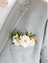 Load image into Gallery viewer, Floral Pocket Square OEHS
