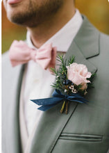 Load image into Gallery viewer, Boutonnière-magnet style OEHS
